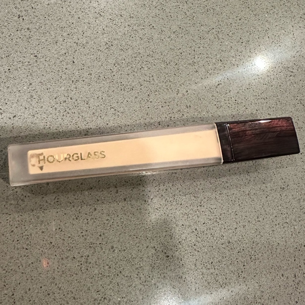 Hourglass Vanish Concealer - Fawn